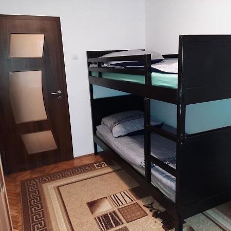 Cozy Three Rooms Apartment Κλουζ-Ναπόκα Εξωτερικό φωτογραφία